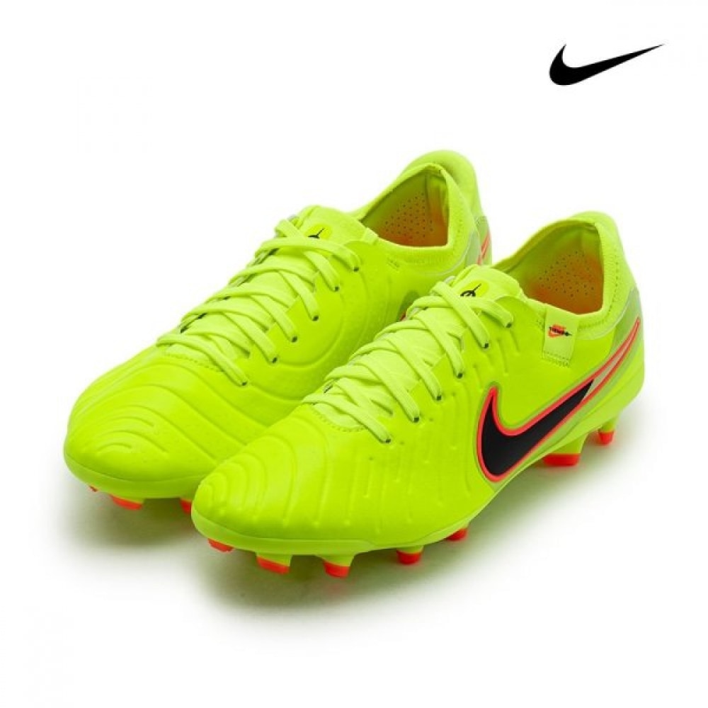 ナイキ テンポレジェンド10プロFGサッカーシューズ