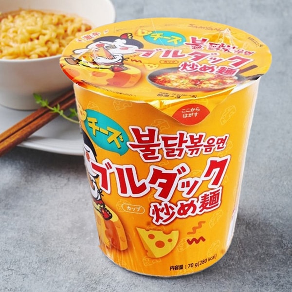 Qoo10] Samyang Foods [三養] チーズブルダック炒め麺 カップ