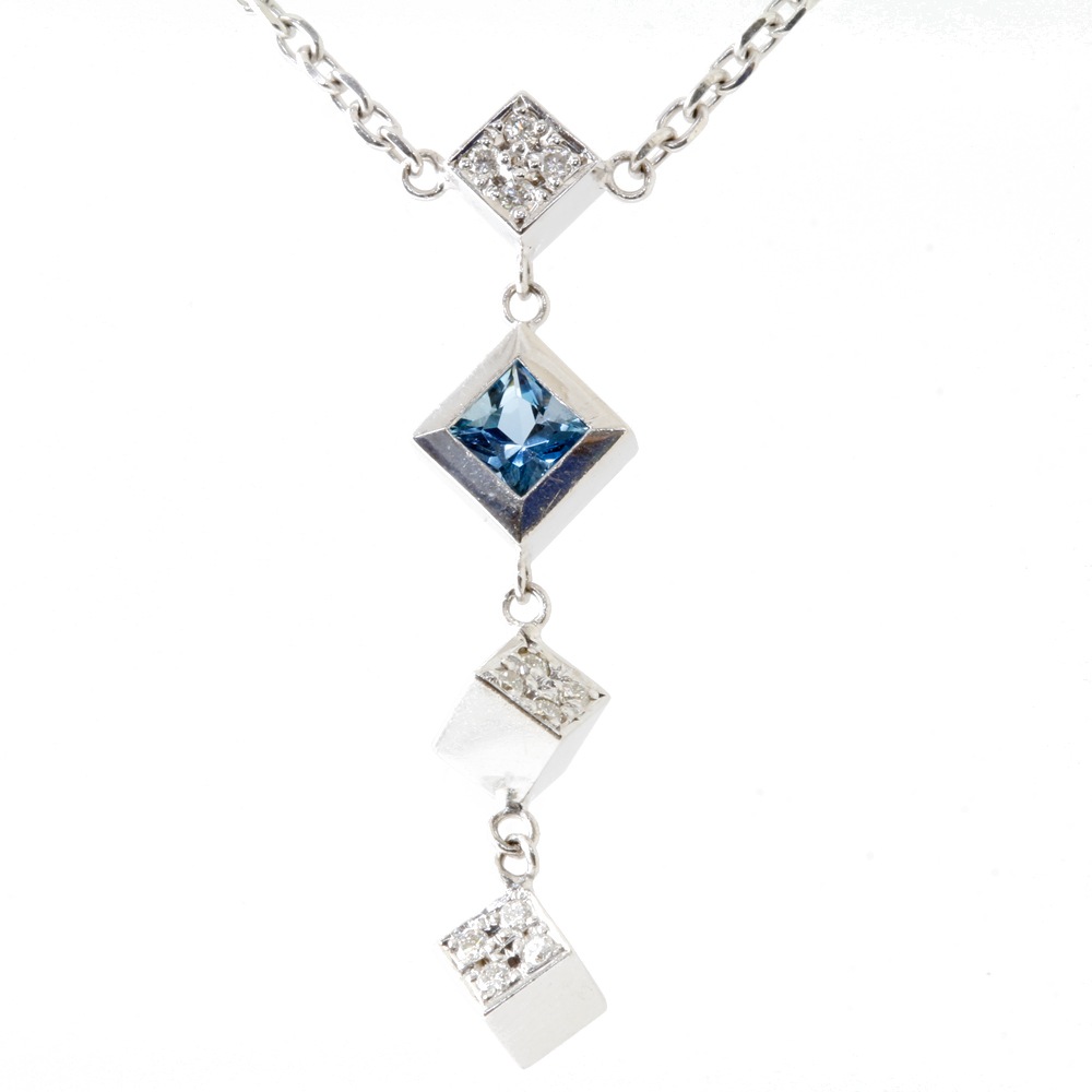 ネックレス 18金 K18ホワイトゴールド アクアマリン 中古 美品