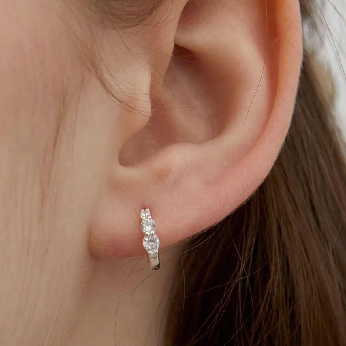 (シルバー925) クレセント クリスタル トイ フープ イヤリング／ピアス／Cresc Toy