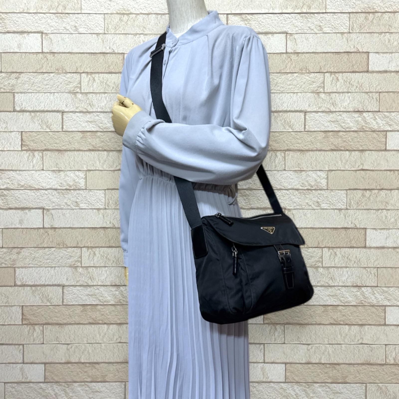 プラダ ショルダーバッグ ナイロン BT8894 ブラック PRADA 中古