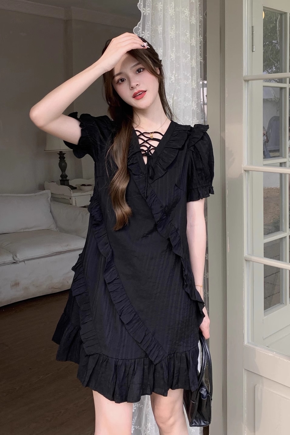 婦人服 ストラップ vネック ストレート ドレス 夏 個性的 ワンピース 袖あり 半袖 Vネック 襟付き 大人可愛い おしゃれ お洒落 こなれ感 ラブリー キュート ガーリー 個性的 無地 春 夏