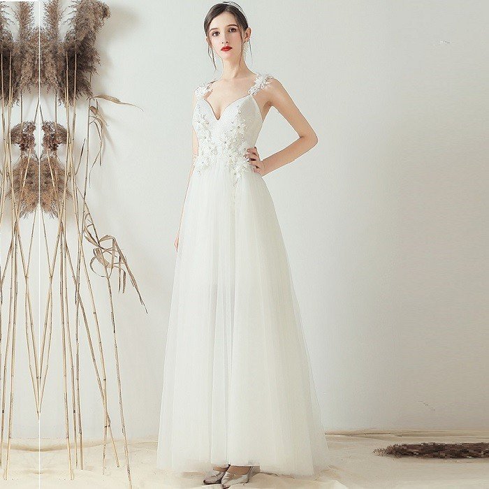 パーティードレス ロングドレス ウェティグドレス 結婚式 Aラインドレス 安い 大きいサイズ 二次会 海外挙式 花嫁 ドレス 花嫁 白 エンパイア 前撮り