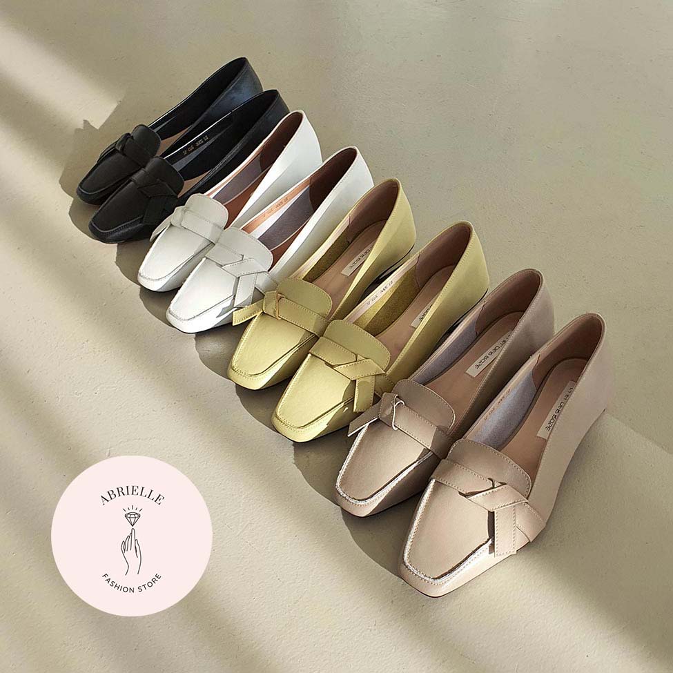 [アブリエル　ABRIELLE] 韓国ベストセラー コーティングレザー　通勤用　フラットローファーシューズ 女性用 - 2cm (4色 - ブラックベージュホワイトレモン)