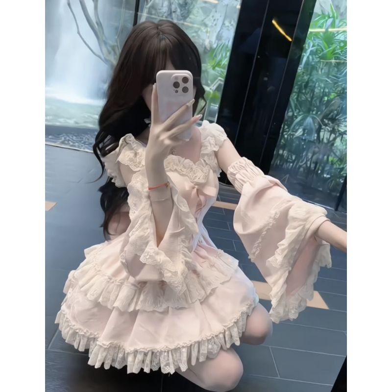 ロリータドレス秋の甘いかわいい女の子ロリータ弓フリル袖レーススプライシングケーキパフドレス