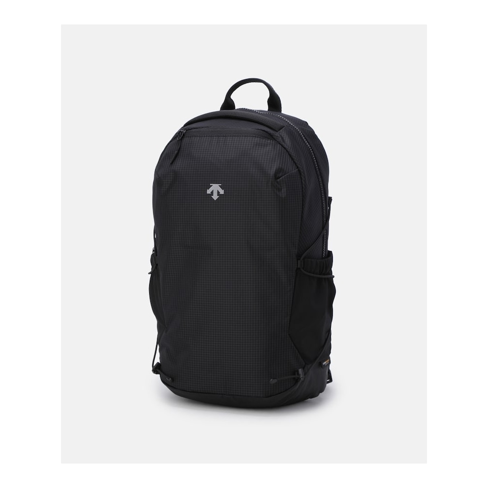 DESCENTE トラベルハイキングバックパック 18L SQ323UBP74