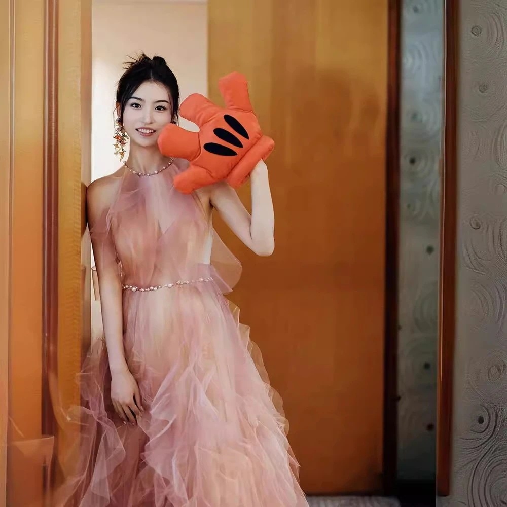 【2枚購入で 3oo円OFF！】レディースドレッシングガウン2025婚約イブニングドレス誕生日パーティードレスピンクホルターネックサスペンダードレス 5,133円