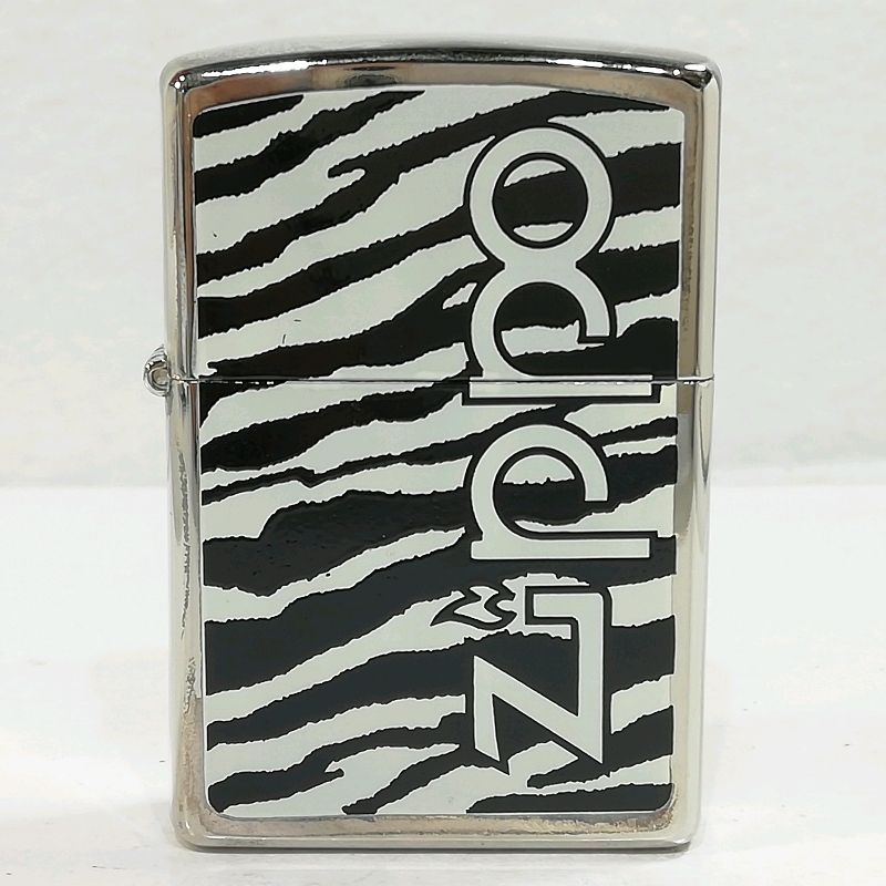 【未使用品】ZIPPO ゼブラ柄 ブラック×ホワイト シルバー オイルライターメール便でお送りします【代引き不可】