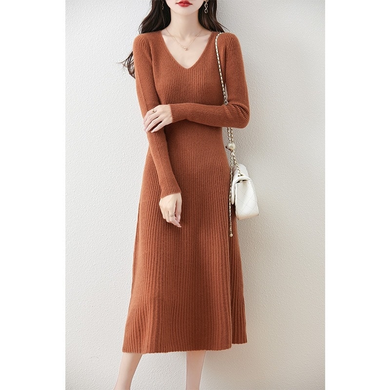 新しいドレス女性の純粋なウールVネックロングスリムセータードレスボトムスカートウールアウタージャンパーロングスカート