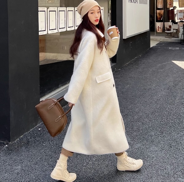 レディース コート アウター 上着 長袖 ストレート コクーン フェミニン ボタン 中厚手 かわいい 大人可愛い きれいめ シンプル カジュアル 上品 こなれ感 ガーリー 個性的 クール モード系