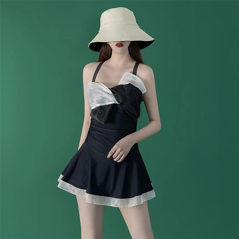 【急速出荷!】レディース 水着 ワンピース水着 女性 ビーチウェア ノースリーブ インナーパンツ付き 黒 女子水着 ポイントの使用