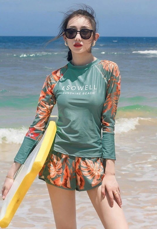 フィットネス水着 レディース セパレート ラッシュガード Tシャツ 長袖 水着 セット 体型カバー 大きいサイズ 3L 花柄 ボタニカル柄 ショートパンツ 露出控えめ 日焼け防止 海 ビーチ プール