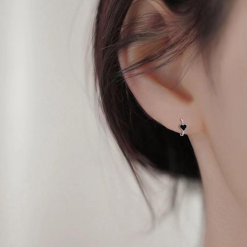 100psc黒愛耳ボタンピアス純銀イヤリングで新しい耳骨リング甘い耳飾り耳輪-X05