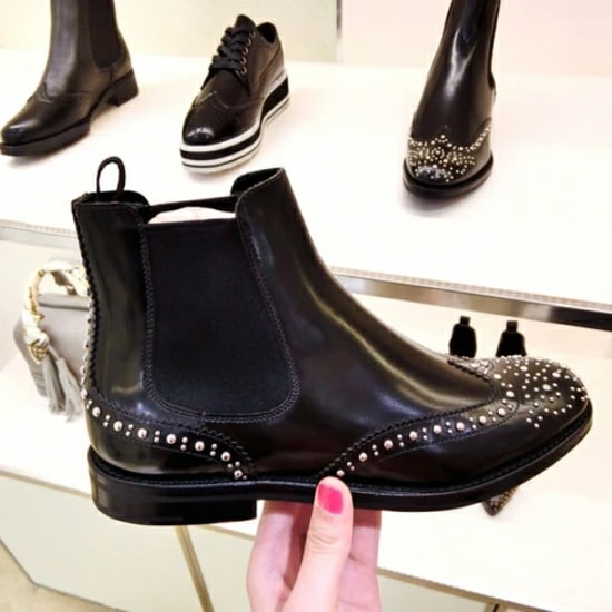 2024年 秋冬レディース スタッズ サイドゴア ショート ブーツ ブーティ ローヒール ヒール ヒールなし ぺたんこ 歩きやすい 履きやすい 革 韓国 黒 ブラック 可愛い おしゃれ 大きいサイズ