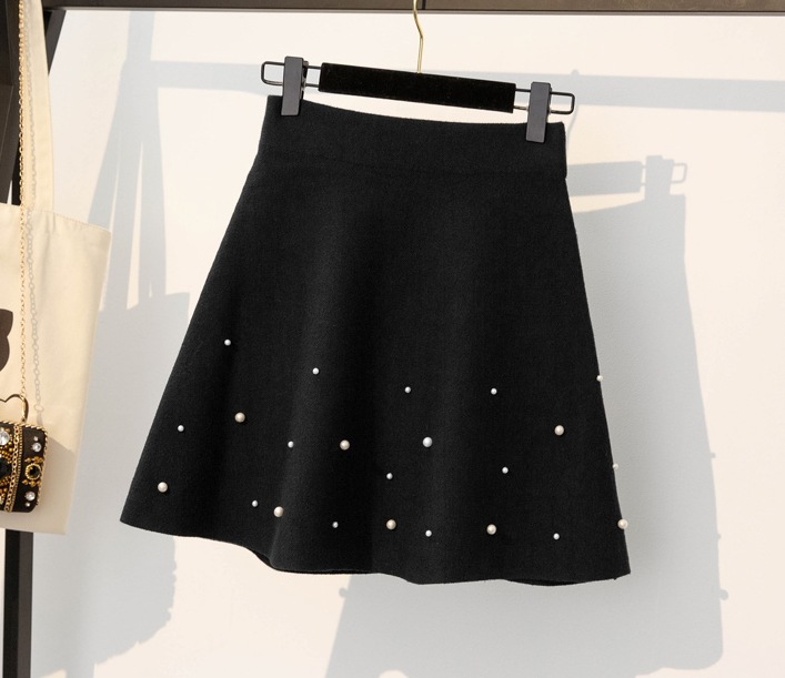 パール付きフレアスカート スカート ボトムス ミニスカート フレアスカート ミニ ミニ丈 フレア Aライン ハイウエスト かわいい 大人可愛い きれいめ シンプル カジュアル 大人 おしゃれ お洒落