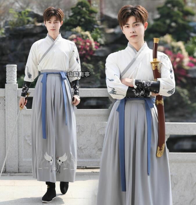 漢服鶴刺繍コスプレ衣装　大人 男女兼用 チャイナ服 チャイナドレス 中華服 華流 時代劇 コスチューム フェニックス エスニック 中国 古代 カンフー衣装 ハロウィン コスプレ 唐時代 昭和 王子様