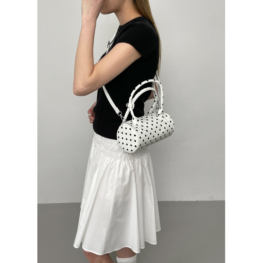 ブラックアップ キンキング ドット アナメル ハンドバック