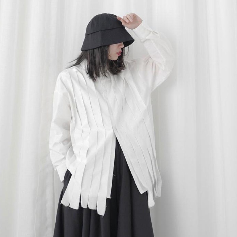 女性の長袖シャツ春と夏の新しいファッショントレンド女性のカジュアルシャツ無地シンプルカジュアルラージサイズパーソナリティデザイントレンドレディースシャツファッション