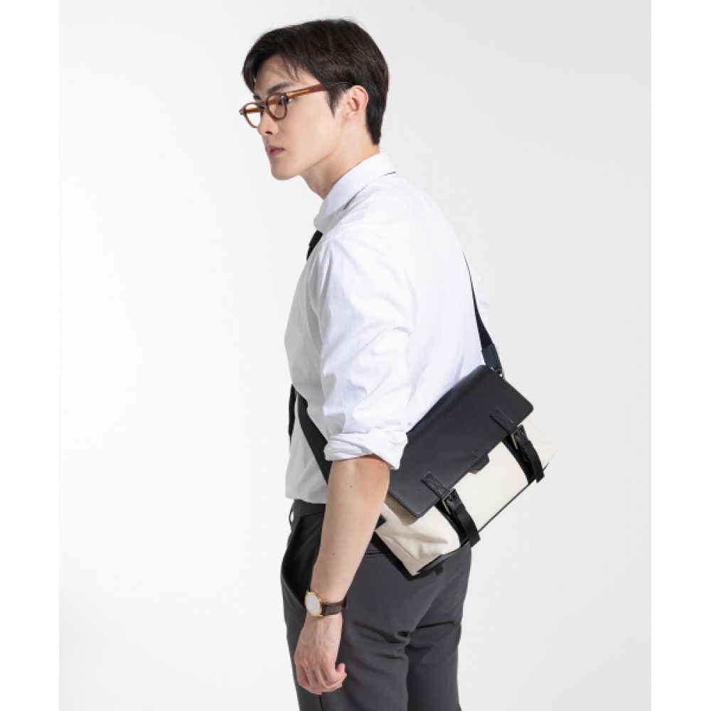 BEDFORD11TH ポリガンダブルベルト付き EW メッセンジャー [アイボリー]