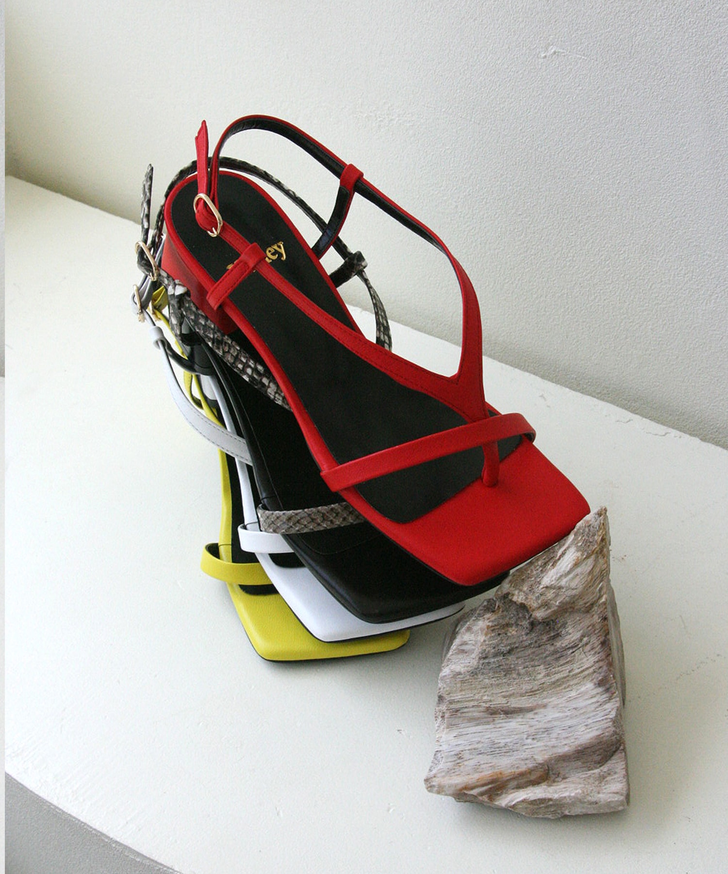 ヘイリーによる14日間の制作   HJ20026_4カラー