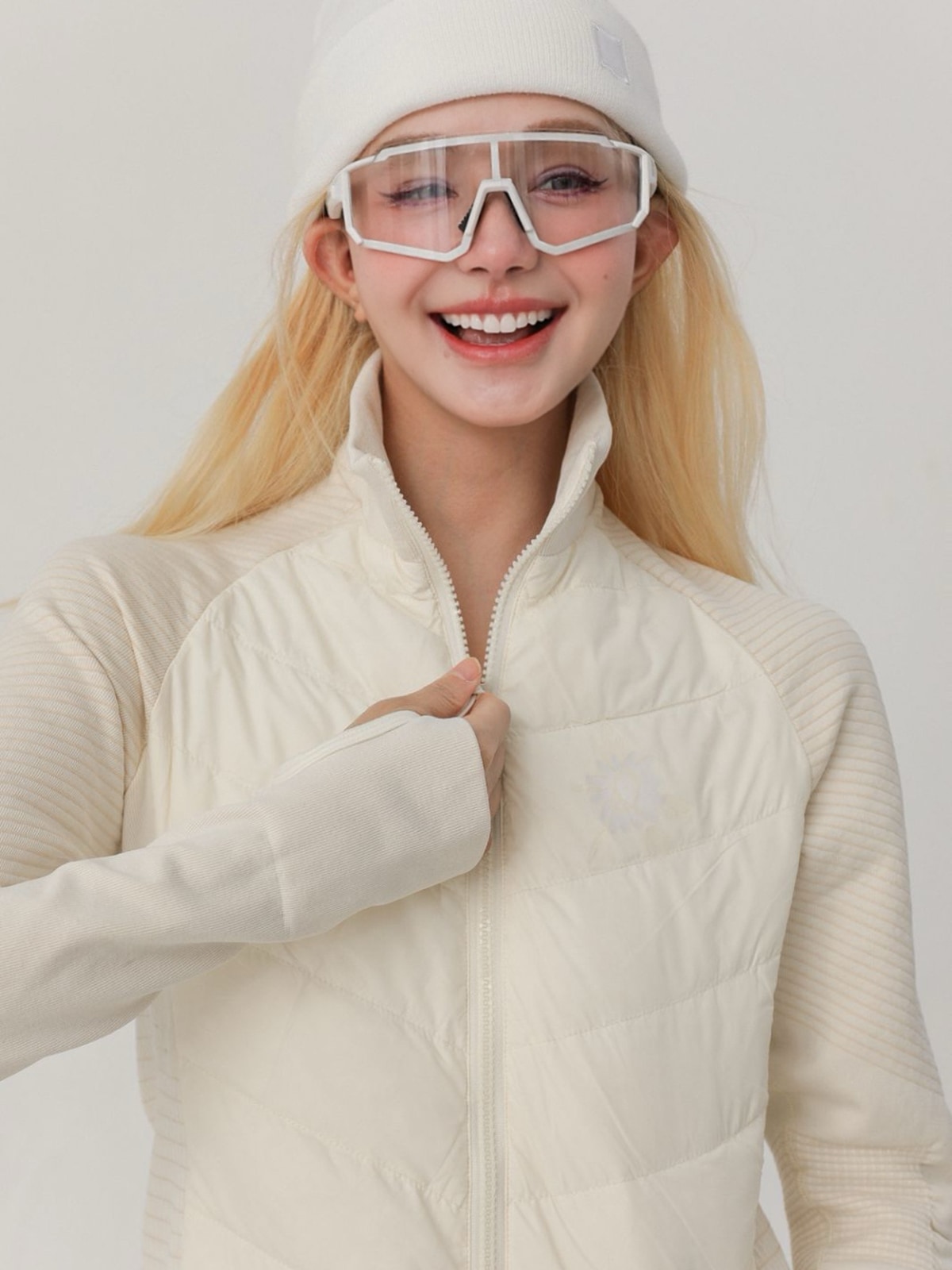 冬新作 スキーウェア ジャケット 軽量 保温 スリム グースダウン レディースファション コーディネート カジュアル ベージュ