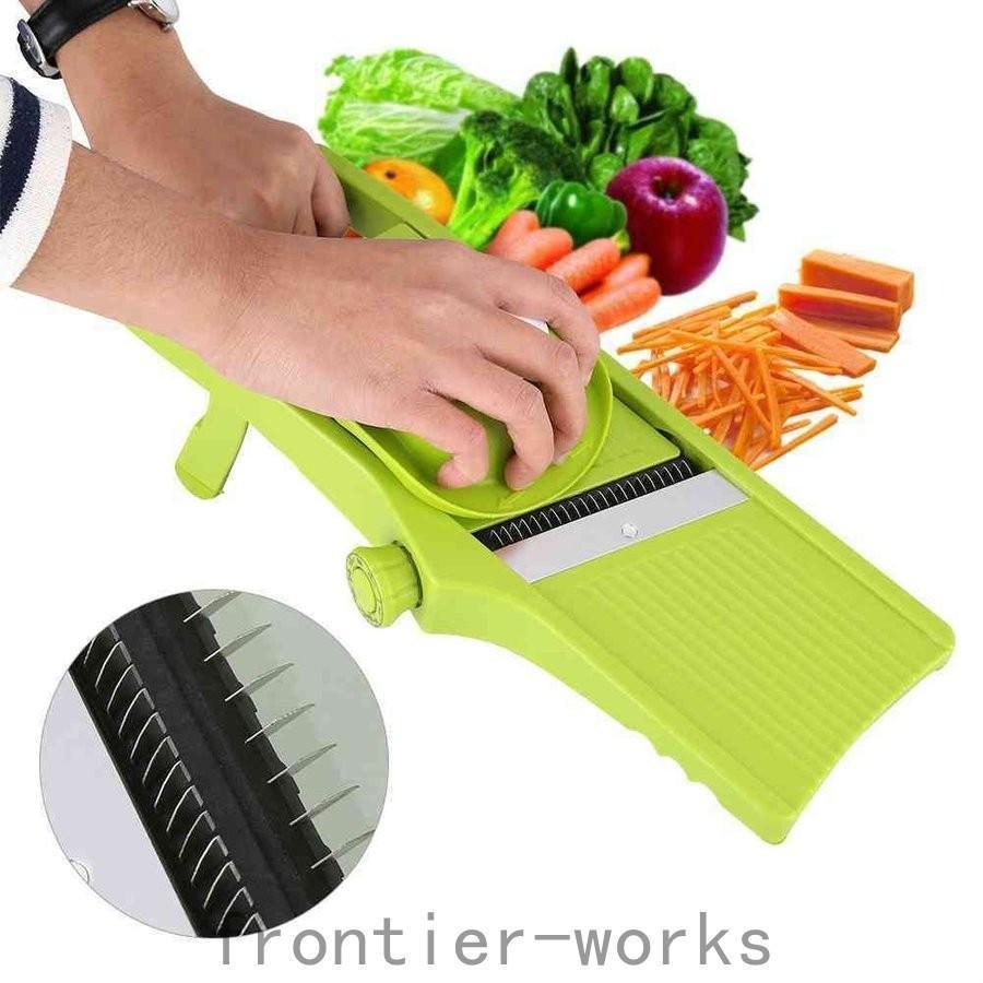 【タイムセール】スライサー 多機能野菜カッター みじん切り機 おろし器 35mm千切り 09mmスライス 厚み調節可 細切り ソフトハンドル タマネギ キッチン用具