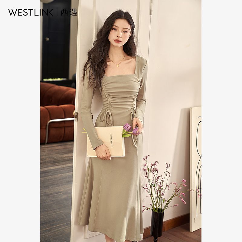 エメラルドグリーン スクエアネック ロングスリーブ Aラインワンピース 2025新作 シェイプアップタック エレガントロングドレス ワンピース ワンピース レディース ロングワンピース ワンピース 夏