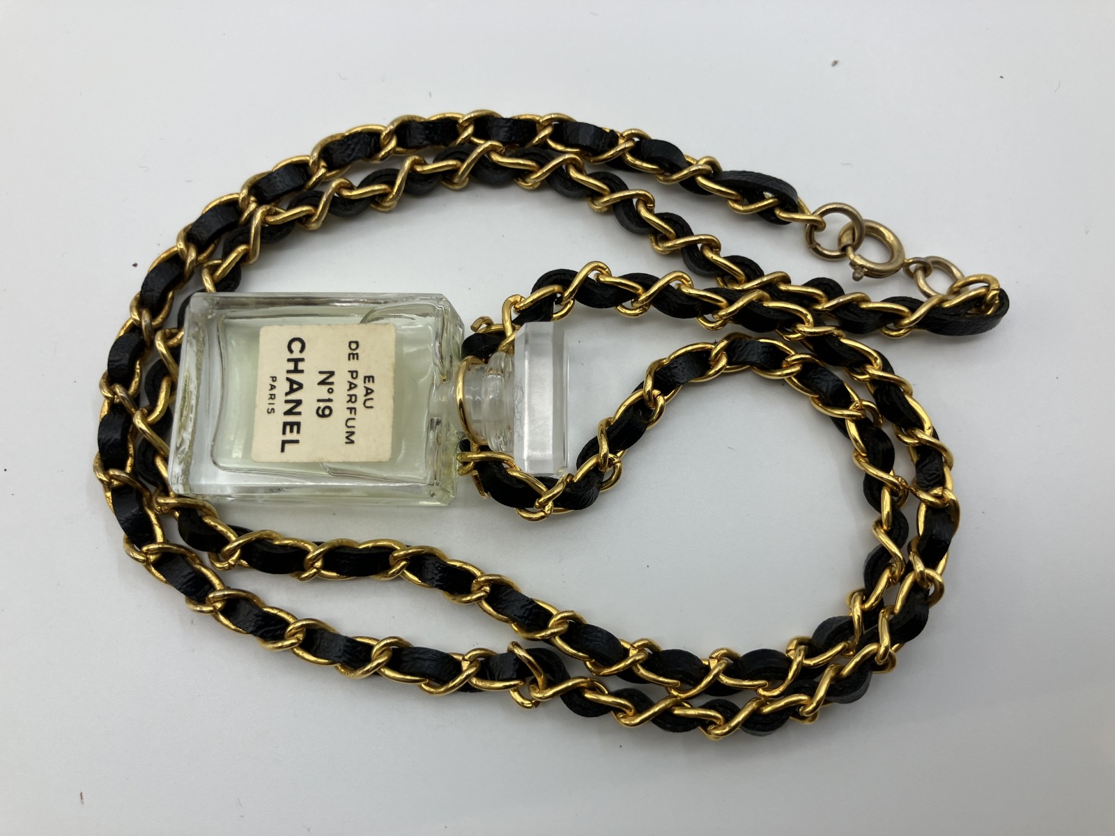 No.19 パフューム ボトル チャーム ネックレス ブラックレザー ゴールドチェーン 約70cm 香水8割