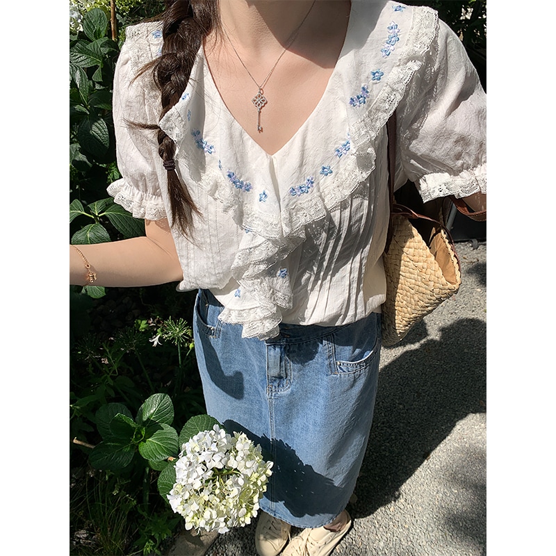 白シャツ ブラウス レディース 夏 コットン vネック パフスリーブ フリルネック 柄 半袖 刺繡 着瘦せ きれいめ かわいい カジュアル 大きいサイ