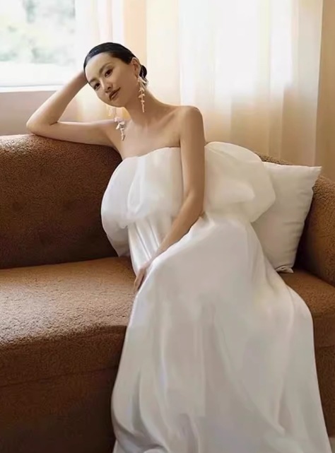 ドレス ワンピース ウェディング パーティー 結婚式 ロング 袖なし オフショル Aライン 可愛い きれいめ シンプル 大人可愛い 主役級 存在感 とろみ感 清楚 セクシー 華やか 無地 春 夏 秋