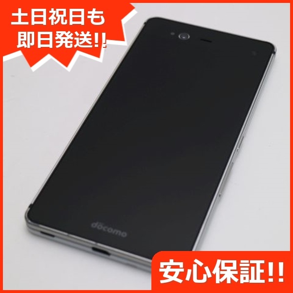 美品 F-01J arrows NX ホワイト スマホ DoCoMo 富士通 51