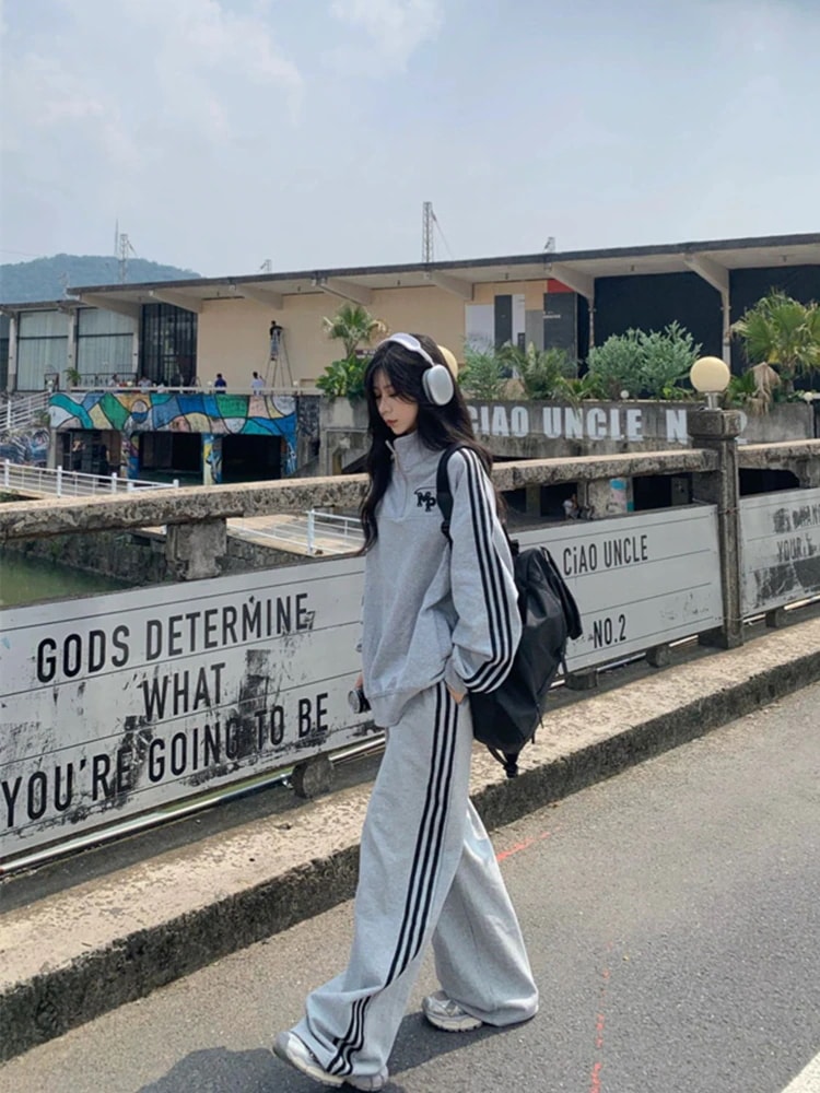 2025秋冬 長袖 韓国 かわいいレディーストレーナー無地 レトロセット黑白フーディーブルサイズ丈トップス春カジュアルスポーツファッションサイド系通学学生袖お出かけアップハーフシルエットトラック