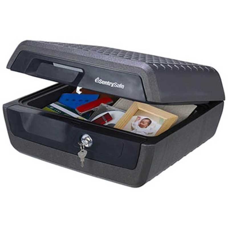 セントリー日本　ポータブル30分耐火・防水保管庫　CHW30100