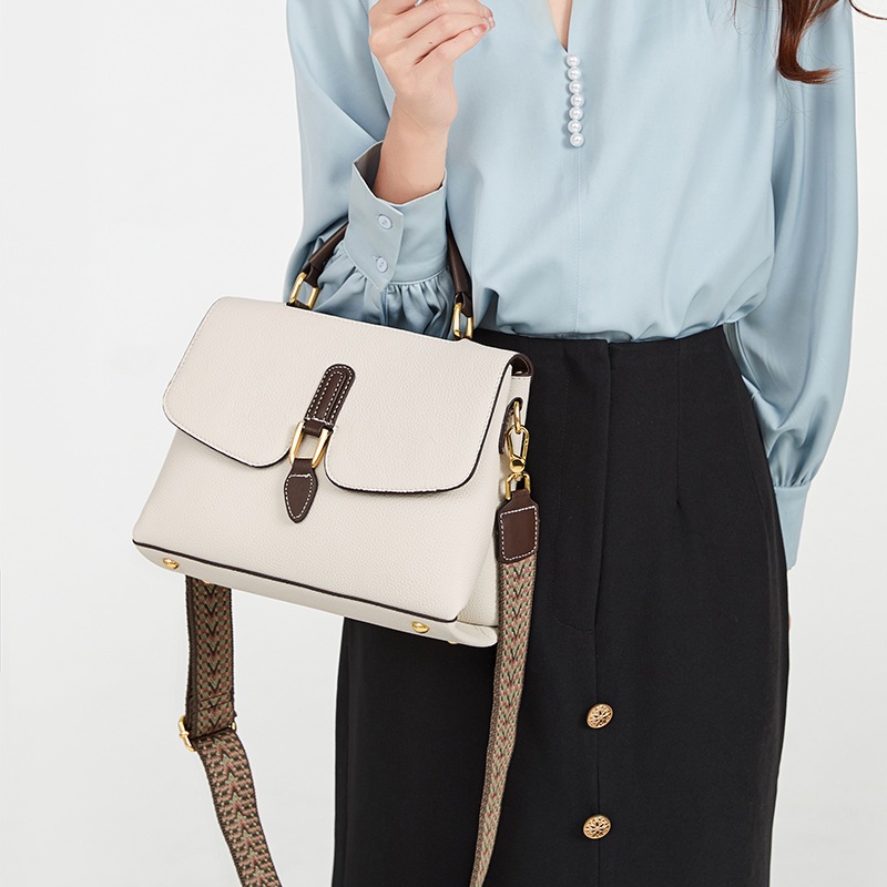 バッグ 新型バッグ 高級感 レディースバッグ バッグ本革 女性 レイヤー ファッション 通勤 片肩 斜め ハンドバッグ 5,655円