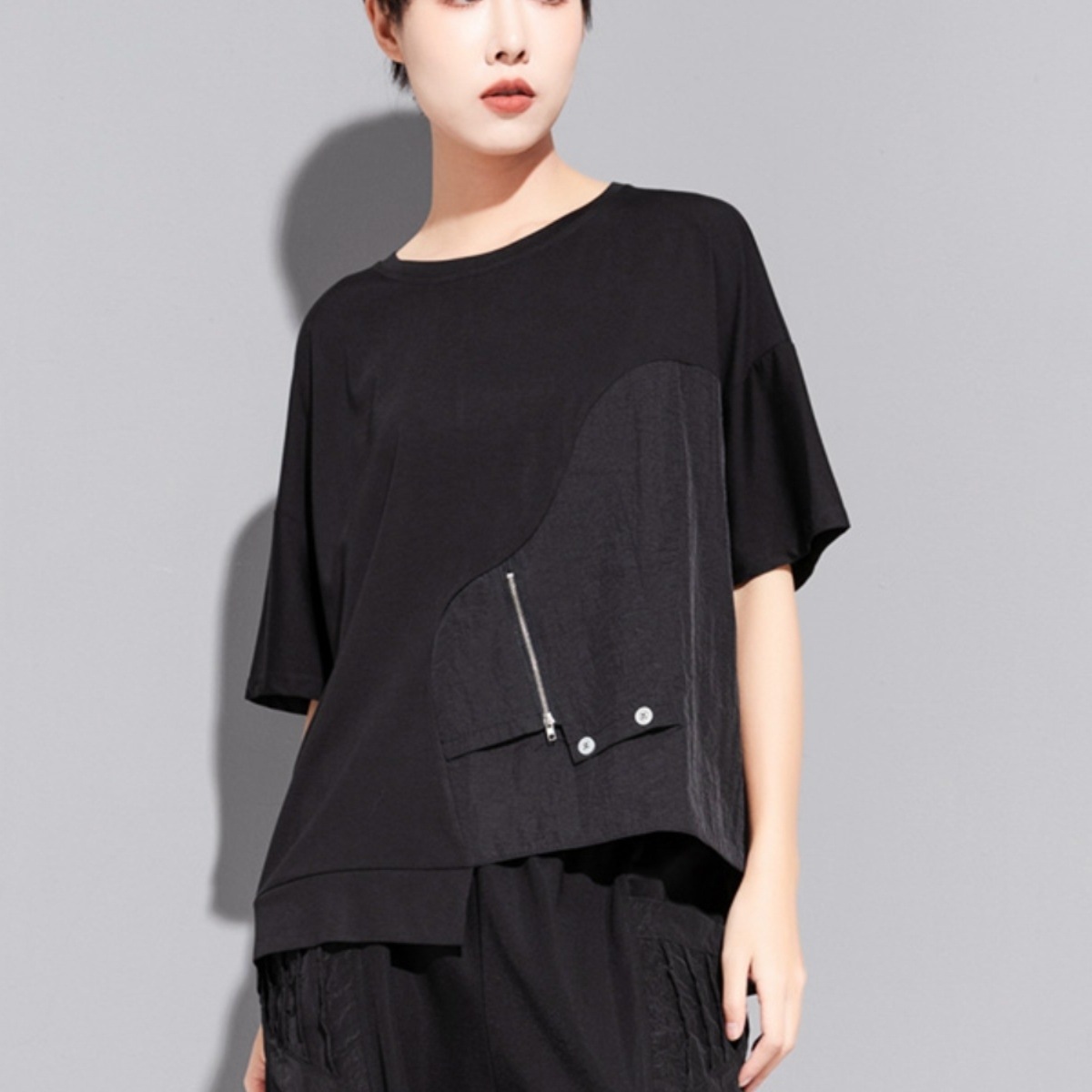 トップス カットソー Tシャツ 半袖 ラウンドネック プルオーバー ショート丈 アシンメトリー かわいい 大人可愛い きれいめ シンプル 上品 レトロ おしゃれ かっこいい カジュアル こなれ感 6,856円