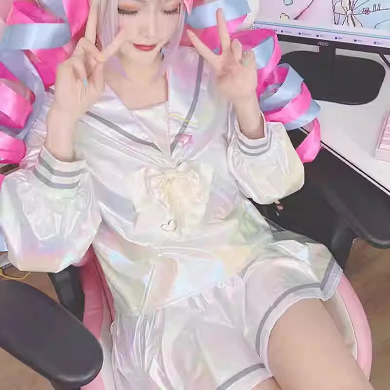 大人気 アンカーガールはコスプレ服の女性のスカートに大きく依存しています 朝天江ゲーム Jk サーバー