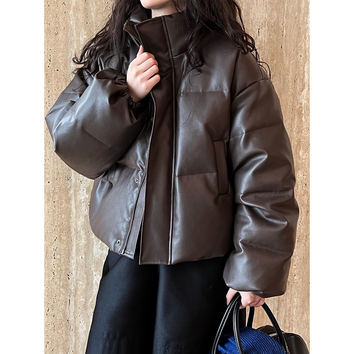2024冬新作ブラウンpuレザーダウンジャケットレディースデザインins90ダウンジャケットy65 6,808円