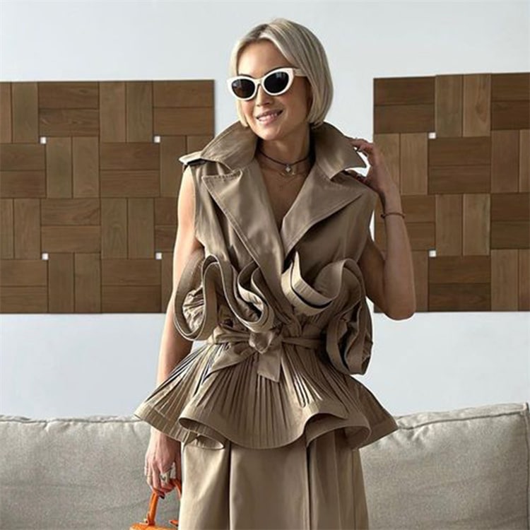 INSスタイル ブラウス 2024春夏 ファッション 気質 Vネック しわ つなぎ トップス 上着 デザインセンス 袖なし レースアップ シャツ