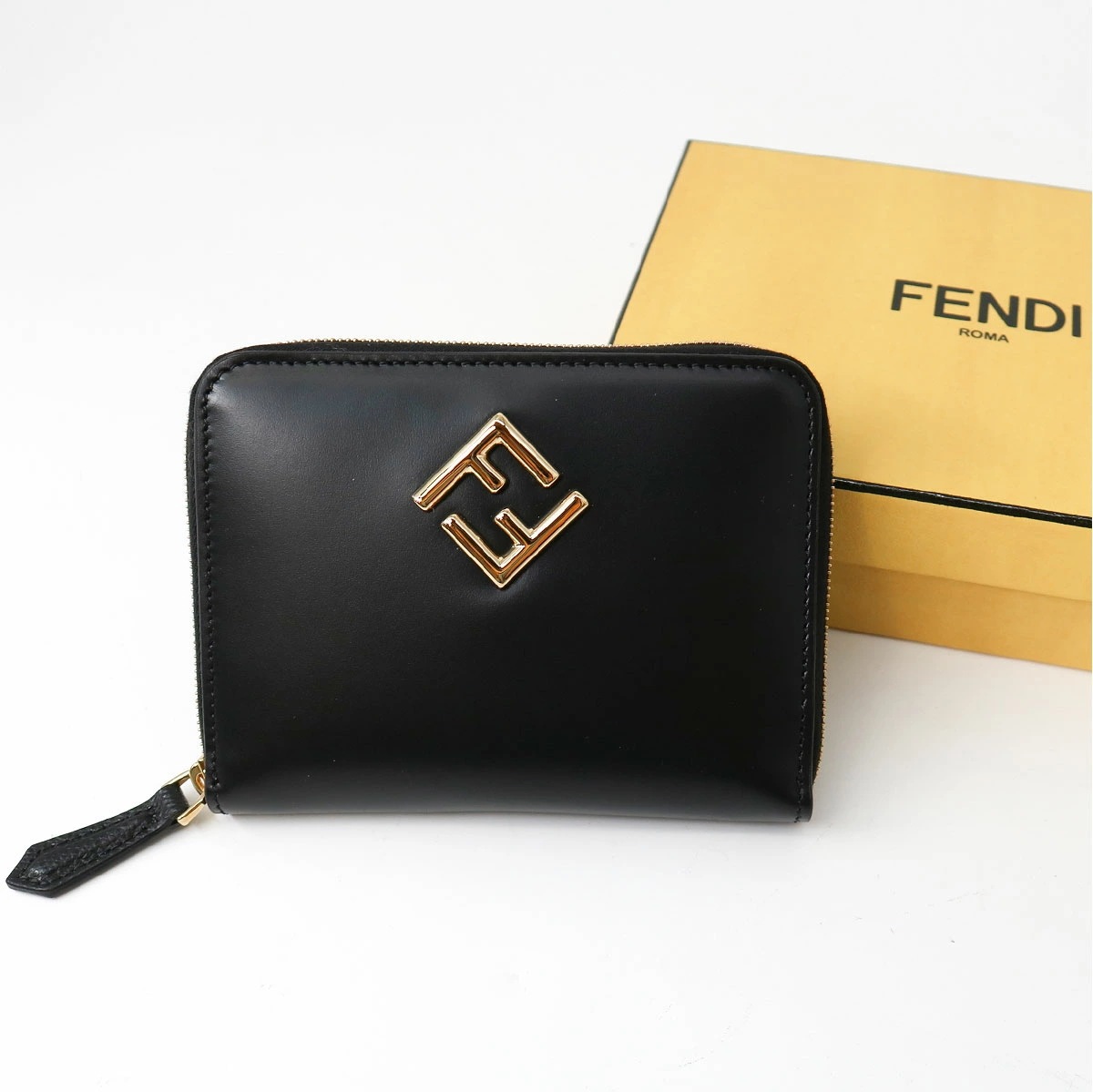 FENDI二つ折り財布 8M0508 ALV4 FFダイヤモンド ジップ