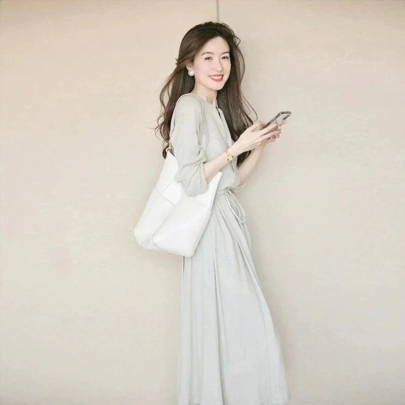 シャツワンピース ロング レディース ワンピース マキシ丈 長袖 きれいめ 無地 体型カバー 前