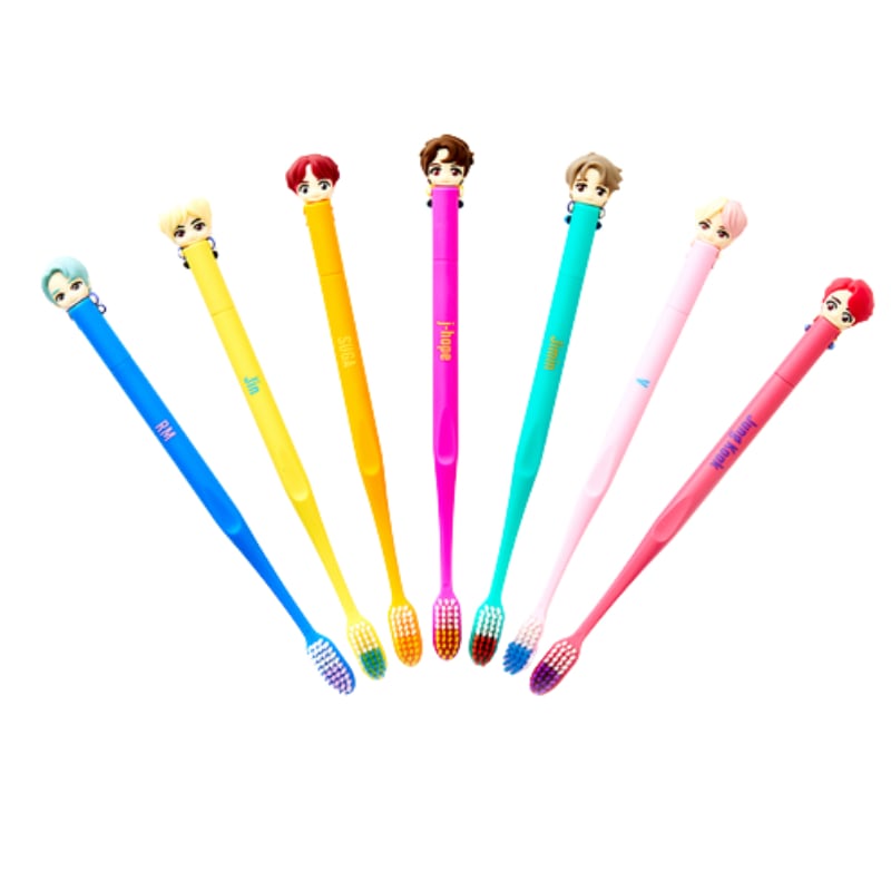 bts 10周年 / BTSキャラクターフィギュア歯ブラシ+詰め替え4p+マグネットスタンドセット