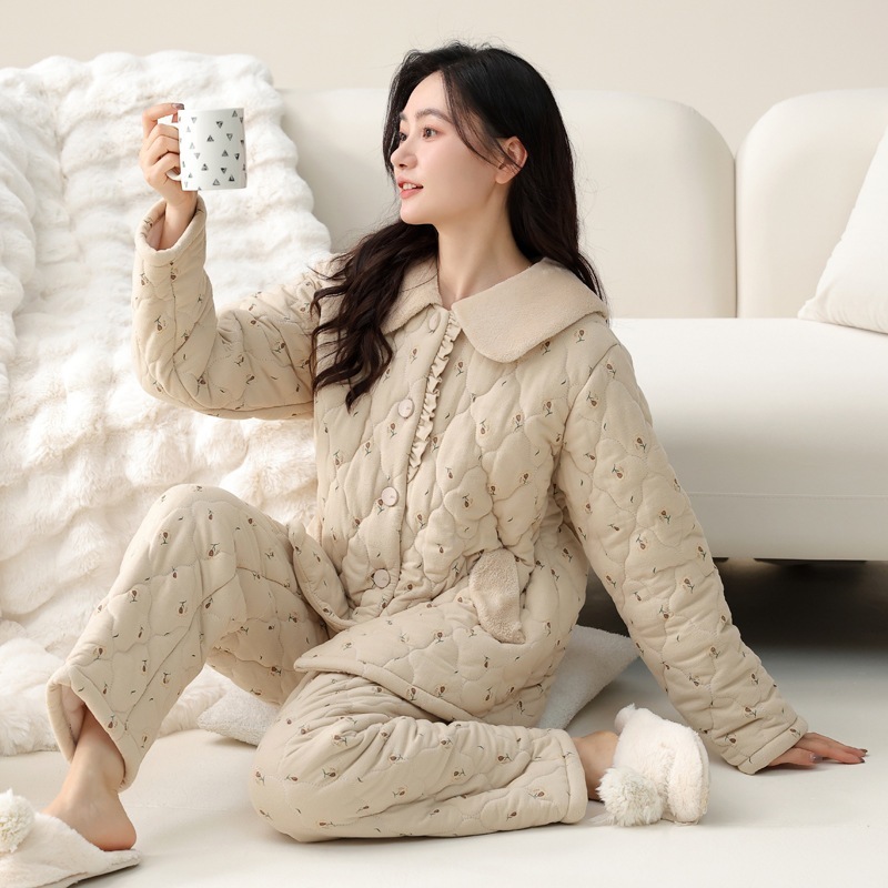 短納期 パジャマ女性用春秋用長袖キャラクターセット韓国風ロング丈プラスサイズ秋用女性用ホームウェ 秋冬コーラルフリース冬用綿入りコートホームウェアセット パジャマレディース冬用3層厚手裏地付き織物