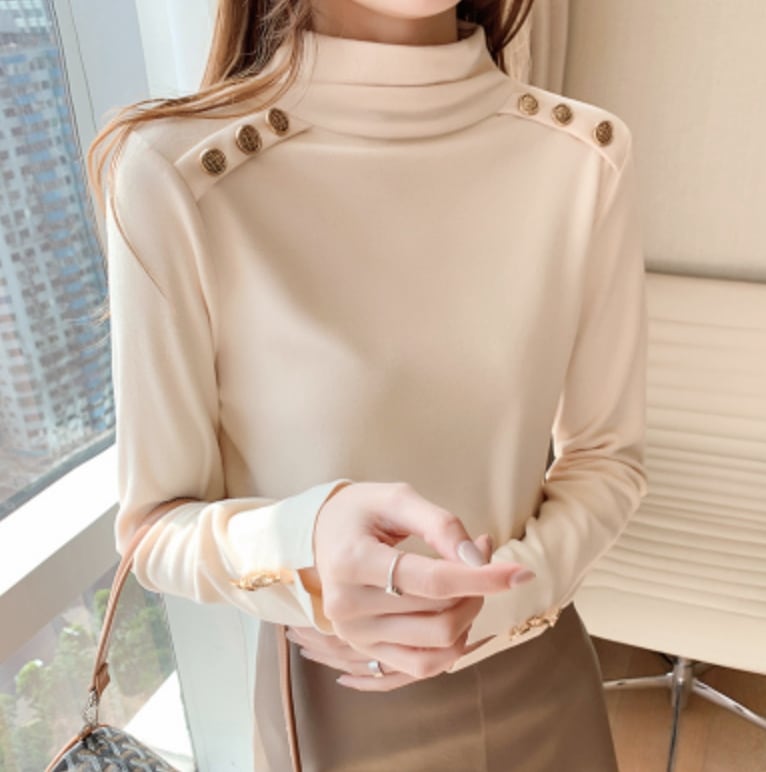 トップス デート ブラウス カットソー 袖あり 長袖 かわいい 大人可愛い きれいめ シンプル カジュアル 大人 上品 おしゃれ お洒落 主役級 存在感 春 秋 10代 20代 30代 レディース