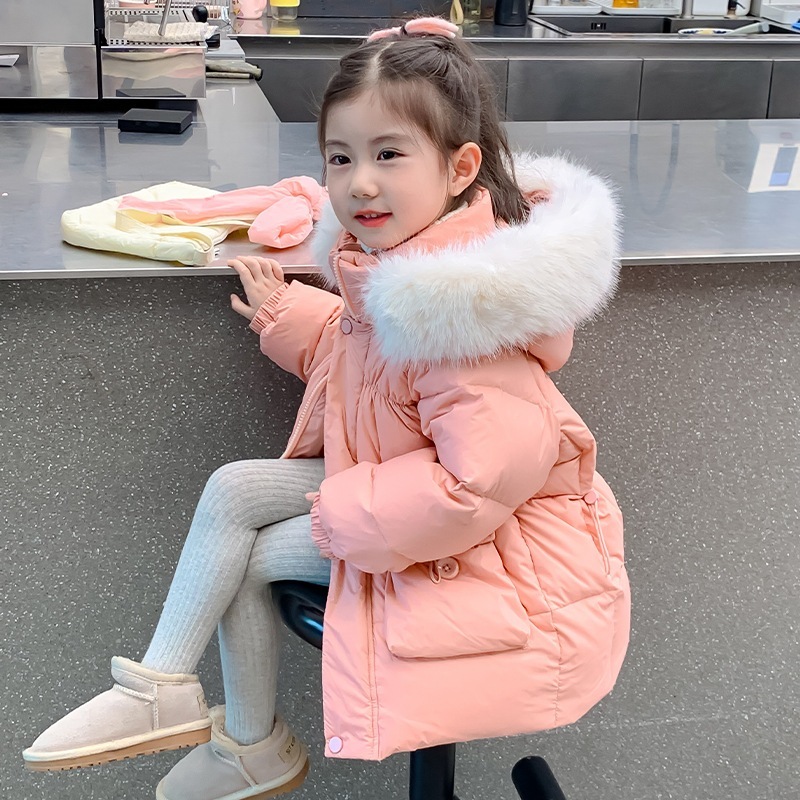 女の子の綿入れ秋冬モデル子供の冬着羽毛綿入れ洋風女の子の冬の厚手綿入れ