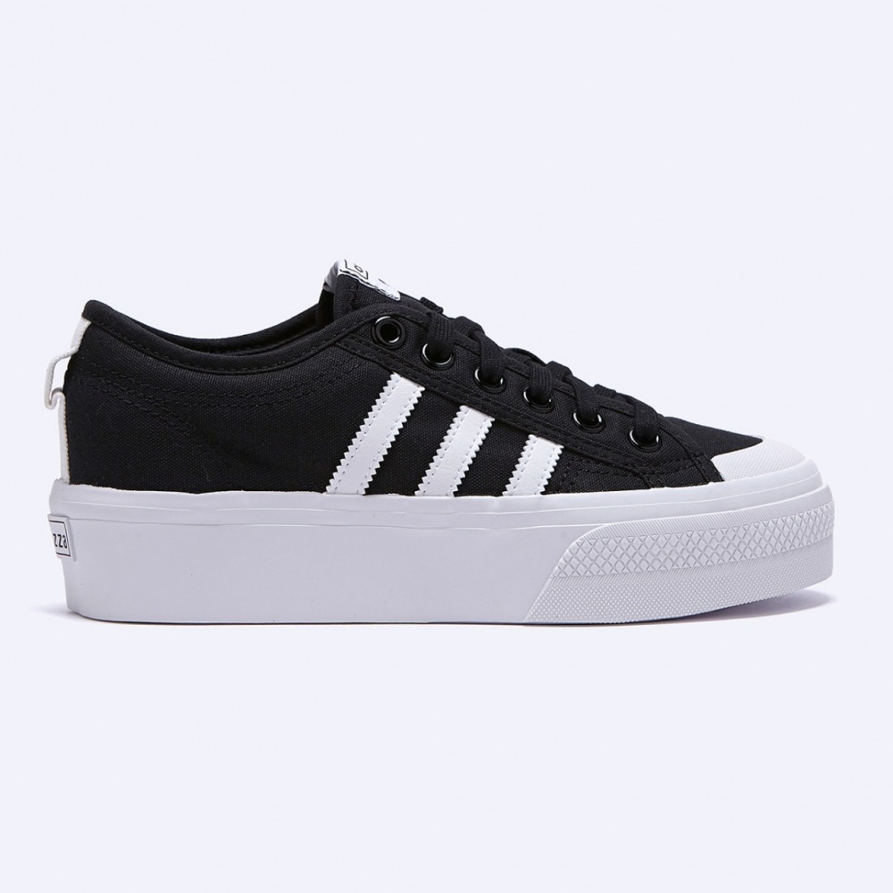 ADIDAS ニップルプラットフォームブラック FV5321