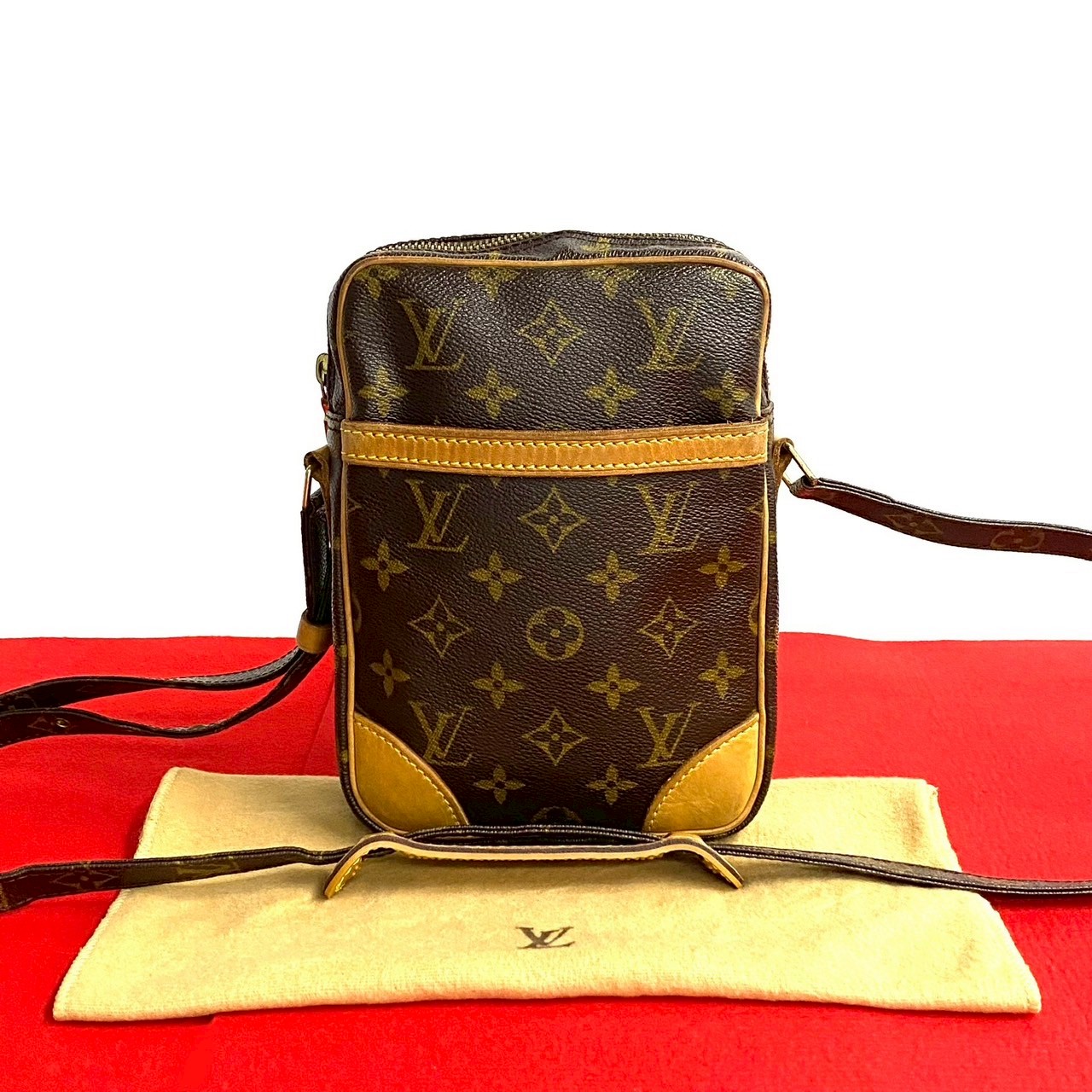 ヴィンテージ ダヌーブ モノグラムショルダーバッグ レザー PVC ブラウン 266-4