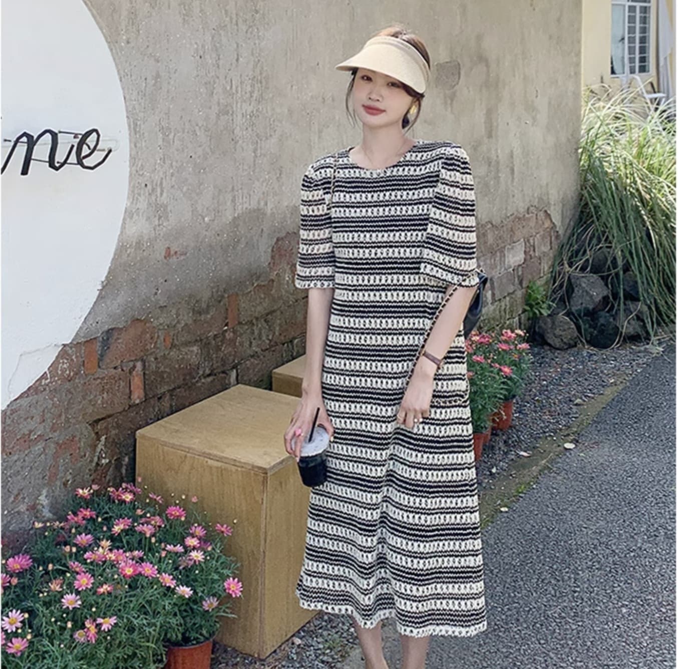 レディース ワンピース シャツワンピース ロジスワンピ 個性的 春服 夏服 ミモレ 袖あり 五分袖 ベルスリーブ 二の腕カバー クルーネック 丸首 Uネック ラウンドネック セミフレア スト