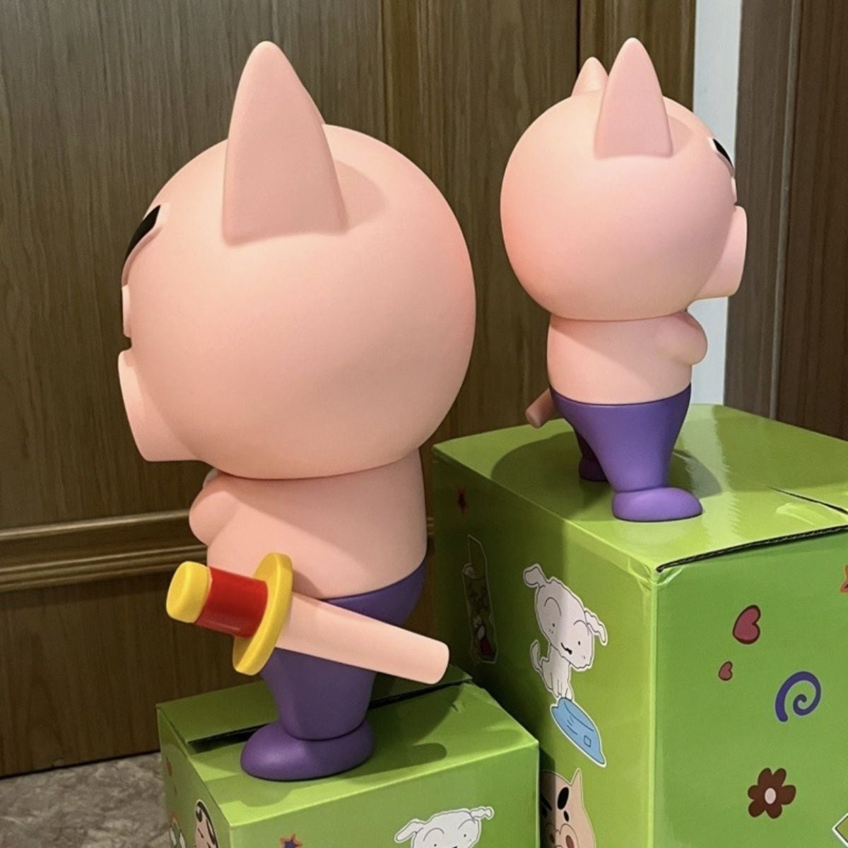 【大規模セール特典】クレヨンしんちゃんの手で作った太った左衛門の白い置物の手で作った漫画のぬいぐるみが可愛いプレゼントをしますベストセラー