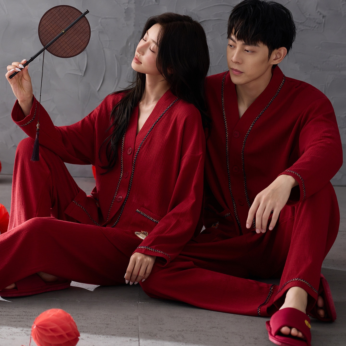 赤いウェディングパジャマ春のカップルラウンジウェアカーディガンメンズホームウェアセット純綿高級レディースパジャマ