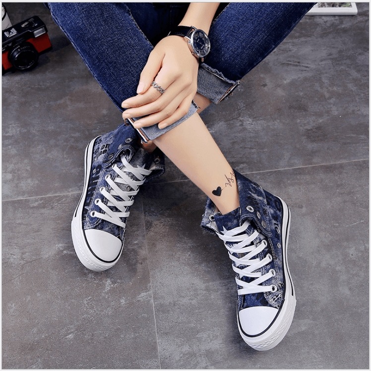 18韓国ファッションスニーカー ズックスニーカー スニーカー 安い 可愛い ハイカットスニーカー 軽量スニーカー 男女兼用 玄関先迄納品 リーボック